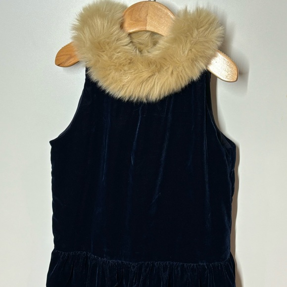 Janie And Jack Girl’s Dark Marine VELVET FAUX FUR COLLAR JUMPSUIT Size 7 - Picture 3 of 10